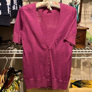 4/$20. Banana Republic fuscia lightweight cardigan, size M